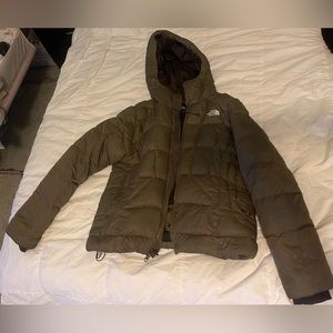 North face puffer ski jacket dark olive color 600 fill women’s